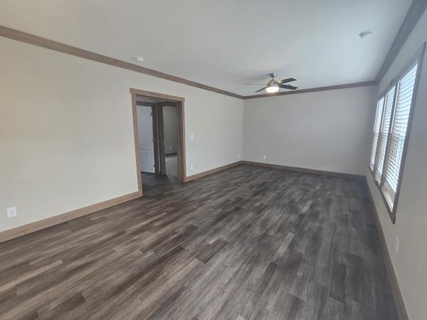 2023 Clayton 32DEV28563A (SG) Mobile Home