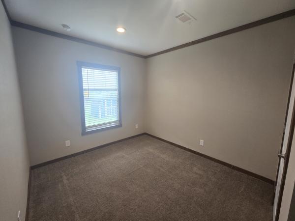2023 Clayton 32DEV28563A (SG) Mobile Home