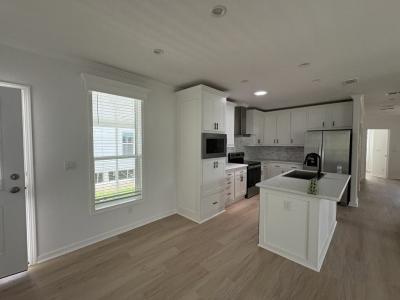 Photo 5 of 13 of home located at 1655 Voyager Drive Sarasota, FL 34234