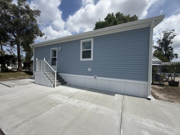 2026 SKYLINE/CHAMPION PALM BAY Q1B807 Mobile Home