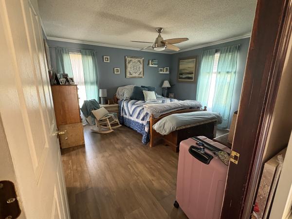 1992 LX 141 Mobile Home
