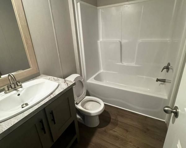 2024 76CEJ16663AH24  Home