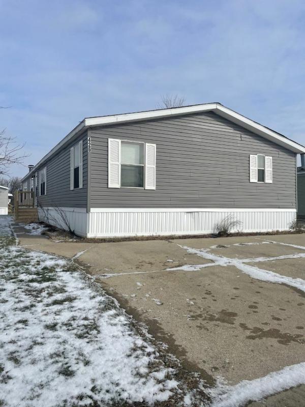 Photo 1 of 2 of home located at 426 Laurel Drive Monroe, MI 48161