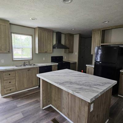 Mobile Home at 2737 W. Washington Center #137 Fort Wayne, IN 46818