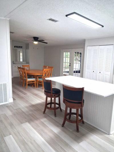 Photo 6 of 21 of home located at 9716 Rosario Dr Parrish, FL 34219