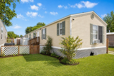 Mobile Home at 18628 Prickley Ash Way Pearland, TX 77584
