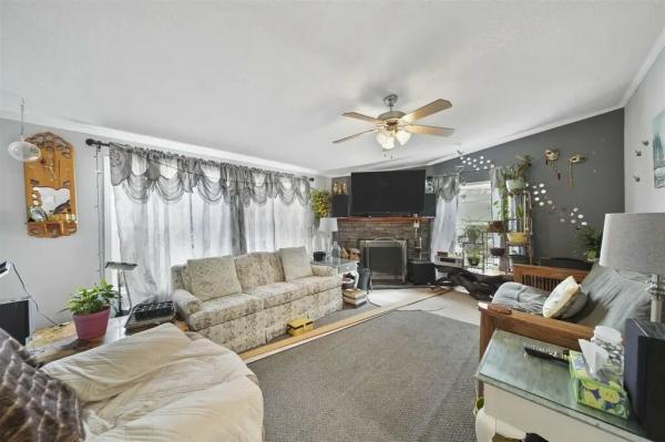 1999 Fleetwood Mobile Home