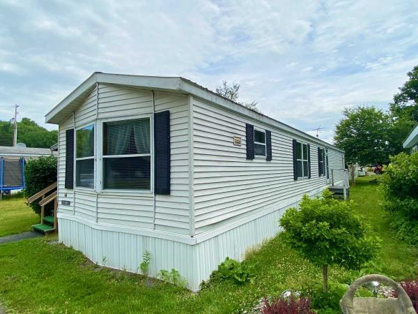 1988 Skyline 204C Manufactured Home