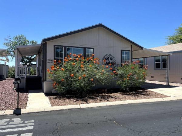 1999 CAVCO Mobile Home For Sale