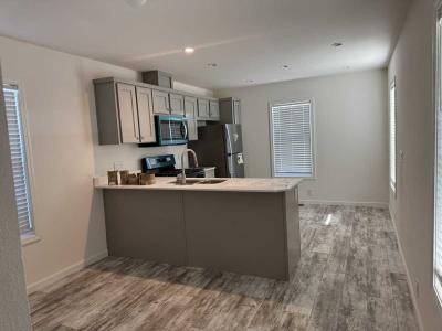 Photo 2 of 11 of home located at 721 Oswell St Bakersfield, CA 93306