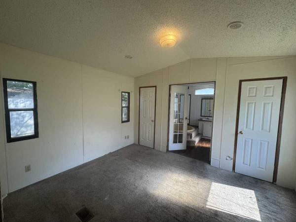 Sout SSLAL Manufactured Home
