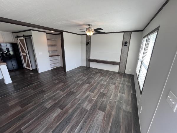 2021 Clayton Mobile Home