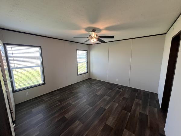 2021 Clayton Mobile Home