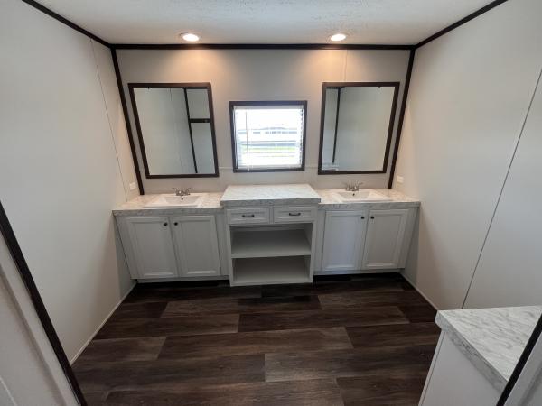 2021 Clayton Mobile Home