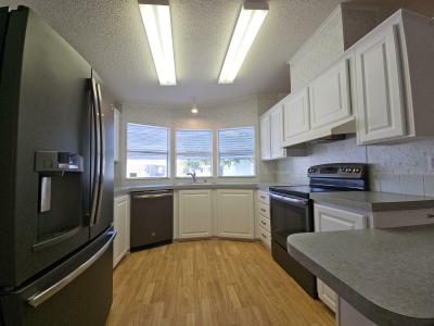 Photo 4 of 19 of home located at 233 Magnolia Run Lake Alfred, FL 33850