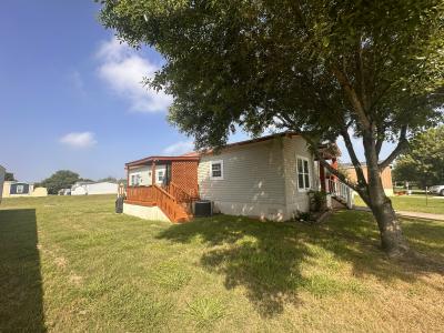 Photo 2 of 10 of home located at 160 Indian Grass Dr New Braunfels, TX 78130