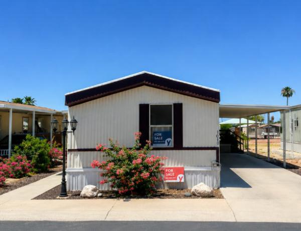 Photo 1 of 2 of home located at 1010 W Mineral Rd Lot Mr1010 Phoenix, AZ 85041