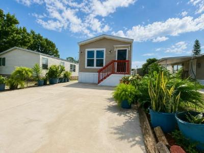 Mobile Home at 1761 Sunburst Dr Apopka, FL 32712