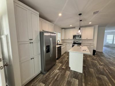 Photo 4 of 12 of home located at 2425 Harden Blvd. #234 Lakeland, FL 33803