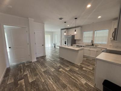 Photo 5 of 12 of home located at 2425 Harden Blvd. #234 Lakeland, FL 33803