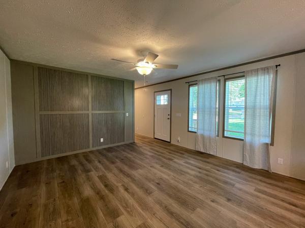 Photo 1 of 2 of home located at 304 Ross Ave Lot 149 Independence, MO 64056