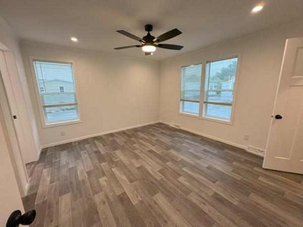 2026 Skyline - Lancaster Franklin Park Mobile Home