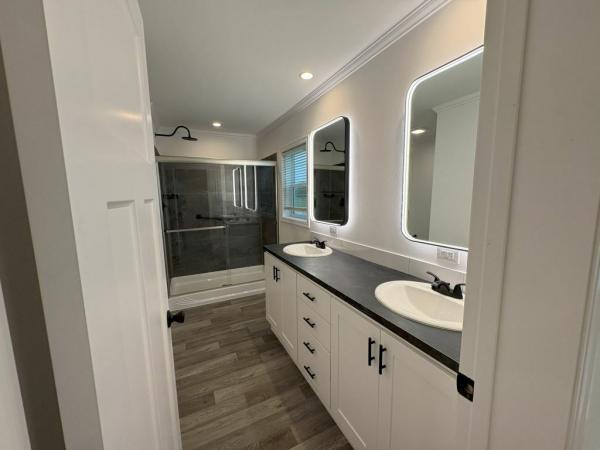 2026 Skyline - Lancaster Franklin Park Mobile Home