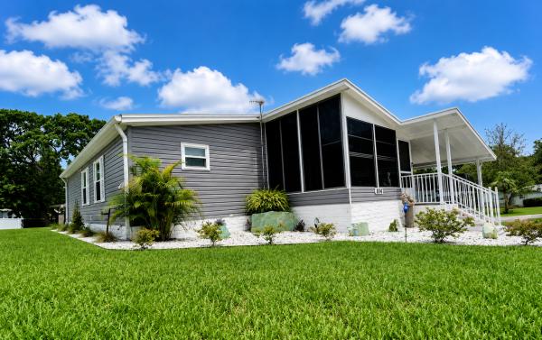 1996  Mobile Home For Sale