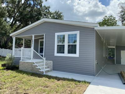 Photo 2 of 20 of home located at 501 Old Colony Rd. Leesburg, FL 34748