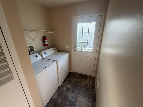 2013 Clayton UNK Mobile Home