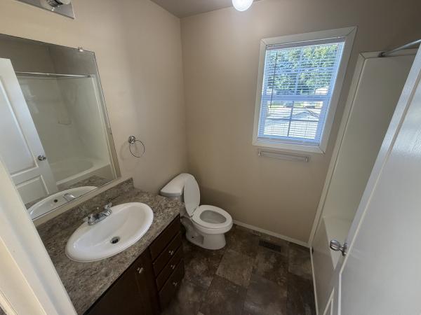 2013 Clayton UNK Mobile Home