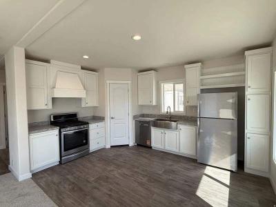 Photo 4 of 10 of home located at 86 Atherton Way Layton, UT 84041