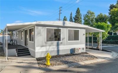 Photo 4 of 41 of home located at 1001 W Lambert Rd Spc 84 La Habra, CA 90631