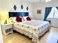 1983 CAVCO  Manufactured Home