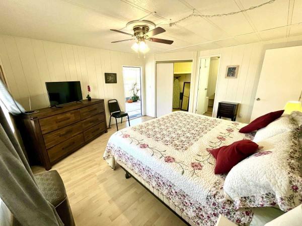 1983 CAVCO  Manufactured Home