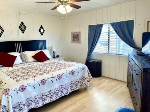 1983 CAVCO  Manufactured Home