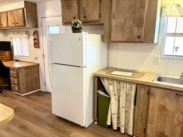 1983 CAVCO  Manufactured Home