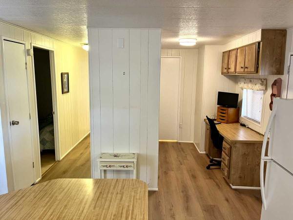 1983 CAVCO  Manufactured Home