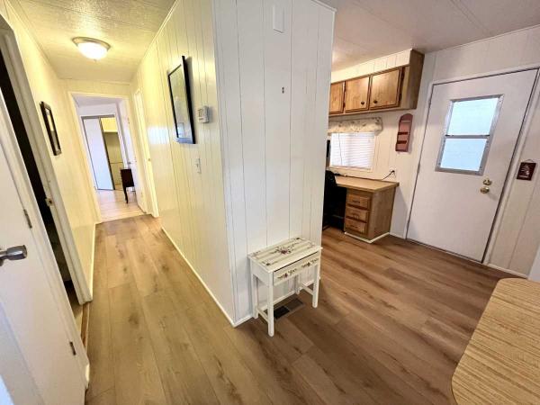 1983 CAVCO  Manufactured Home