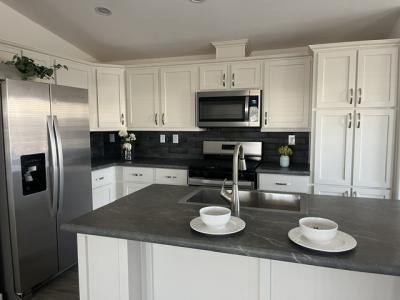 Photo 2 of 16 of home located at 2121 S Pantano Rd Unit 101 Tucson, AZ 85710