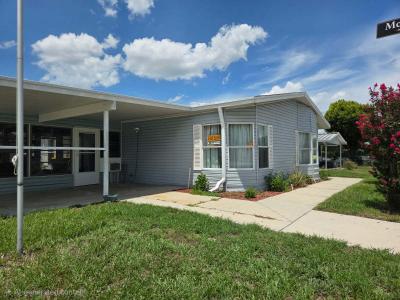 Photo 2 of 25 of home located at 416 Mcelwee Dr Auburndale, FL 33823