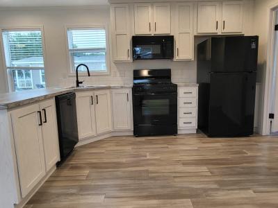 Photo 3 of 19 of home located at 7801 88th Ave Lot 72 Pleasant Prairie, WI 53158
