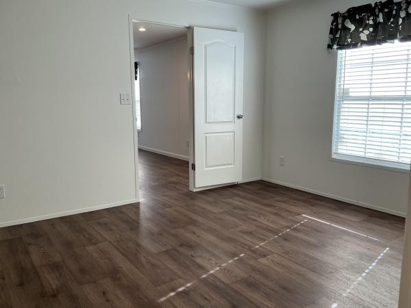 2022 CHAMPION RH2683B Mobile Home