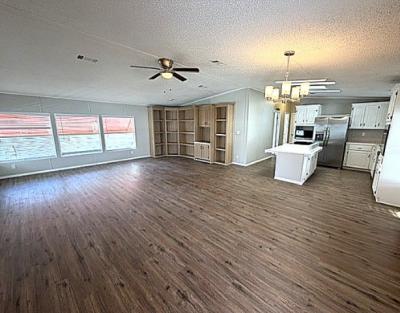 Photo 2 of 15 of home located at 9509 Mulligan Lane Lakeland, FL 33810
