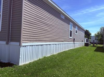Photo 3 of 27 of home located at 327 SE Green Park Cr. #A8 Ankeny, IA 50021