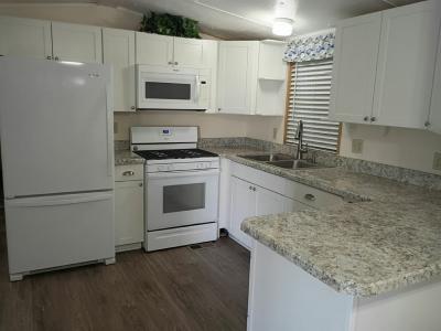 Photo 3 of 6 of home located at 32 Betty Dr Lake Placid, FL 33852