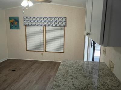 Photo 4 of 6 of home located at 32 Betty Dr Lake Placid, FL 33852