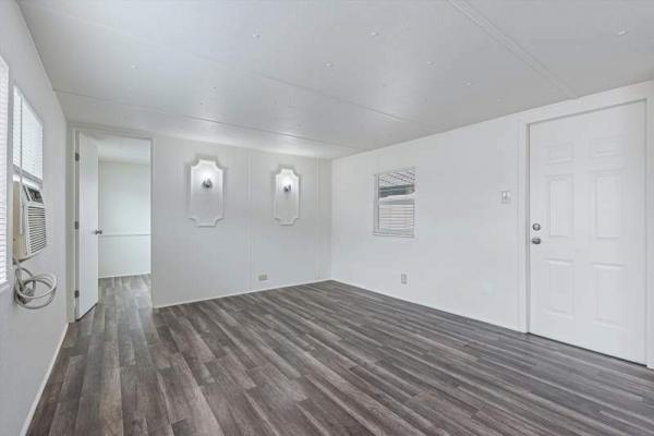1970 UNK Manufactured Home