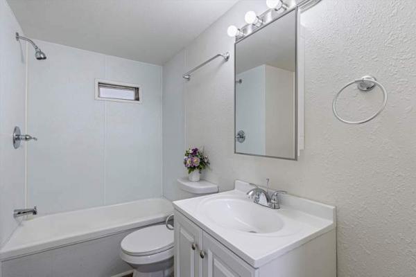 1970 UNK Manufactured Home