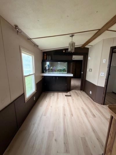 Photo 5 of 11 of home located at 211 Jacobs St. Hamilton, OH 45011